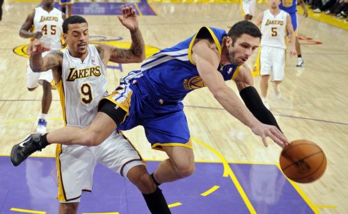 Στην εκπνοή νίκη για τους Ράπτορς επί των Σέλτικς