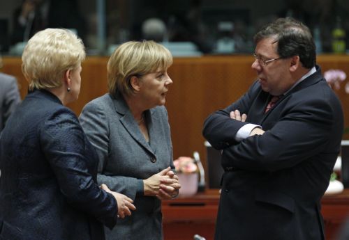 Η ΕΕ δεν πιέζει την Ιρλανδία για το μηχανισμό βοήθειας, ξεκαθαρίζει το Δουβλίνο