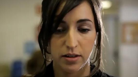 Η ηδονή της ψηφοφόρου μπροστά στην κάλπη θέμα αμφιλεγόμενου βίντεο στην Ισπανία