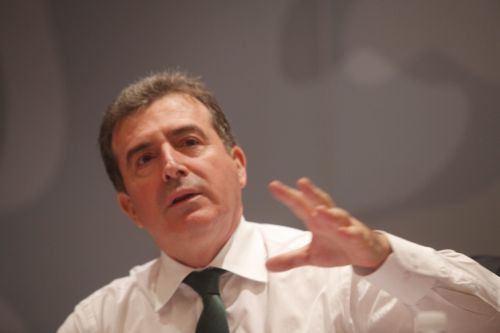 Συνεργασία με τον ΟΟΣΑ για την ελληνική ανάκαμψη επιδιώκει ο Μ.Χρυσοχοΐδης