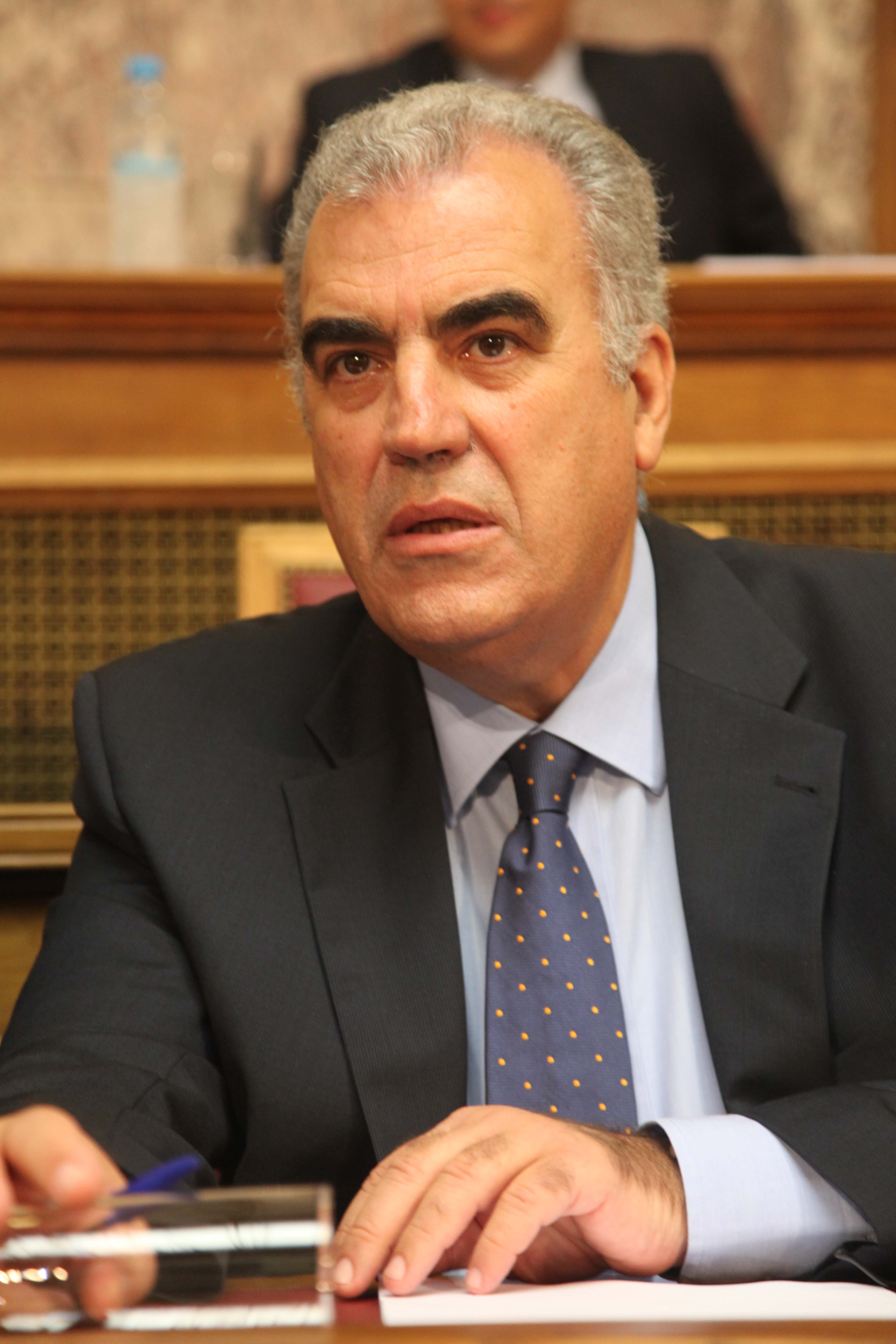 Δεν αποκλείει αύξηση της τιμής αν δεν παταχτεί η εισιτηριοδιαφυγή ο υπουργός Μεταφορών