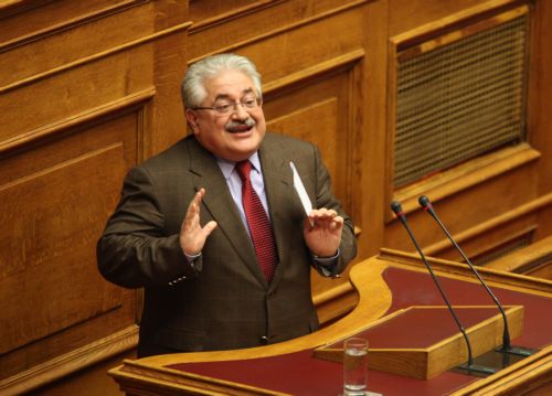 Σε σίριαλ εξελίσσεται η υπόθεση της παραπομπής των τριών υπουργών για το Βατοπαίδι