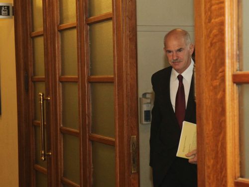 Την επόμενη εβδομάδα η πρόσκληση Παπανδρέου στους πολιτικούς αρχηγούς για διάλογο