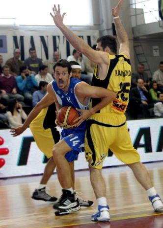 Έρχεται ο Γκόλεματς στον Κολοσσό, έφυγε ο Πίτερσον