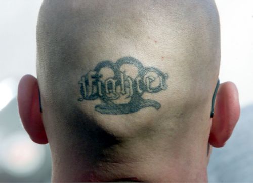 Νεοναζιστικός ραδιοφωνικός σταθμός στο στόχαστρο της γερμανικής αστυνομίας