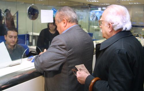 Σε αλλαγή τρόπου καταβολής των συντάξεων και καταγραφή των συνταξιούχων προχωρά ο ΟΓΑ