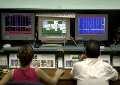 Η διοίκηση της Finansbank εγκαινιάζει τη συνεδρίαση του Χρηματιστηρίου της Κωνσταντινούπολης