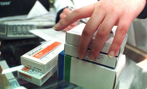 Εντατικοποίηση των ελέγχων του ΣΔΟΕ στο χώρο του φαρμάκου ζητεί το υπουργείο Υγείας