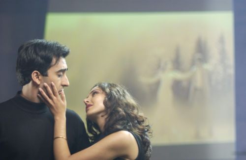 Συμφωνία υπέγραψαν οι κραταιές κινηματογραφικές βιομηχανίες, Χόλιγουντ και Μπόλιγουντ