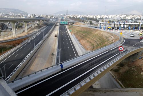 Κατασκευή σήραγγας στον Υμηττό προβλέπει το σχέδιο επεκτάσεων της Αττικής Οδού