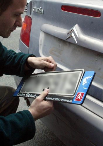 Επιστροφή πινακίδων και αδειών οδήγησης εν όψει των εκλογών