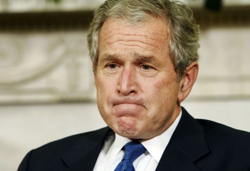 «Με αρρωσταίνει η σκέψη ότι δεν βρέθηκαν όπλα μαζικής καταστροφής στο Ιράκ» λέει ο Μπους