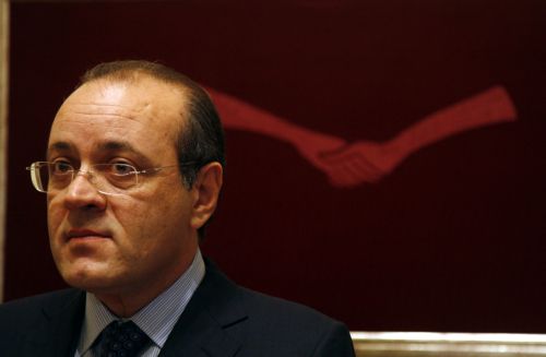 Να μπει τέλος στο υπερτροφικό Δημόσιο, ακόμα και με απολύσεις, ζητά ο ΣΕΒ