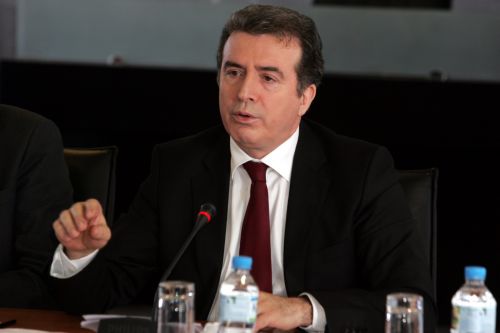 Συνεργασία του κλιμακίου της τρόικας με τον Μ.Χρυσοχοϊδη