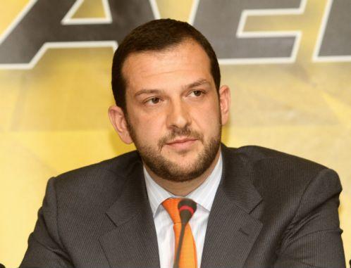 Τετ-α-τετ του Αδαμίδη με τους αρχηγούς της ΑΕΚ για τον… κατήφορο