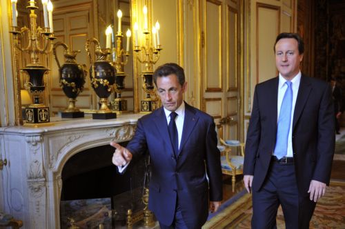 Ιστορικές συνθήκες αμυντικής συνεργασίας υπογράφουν Γαλλία και Βρετανία