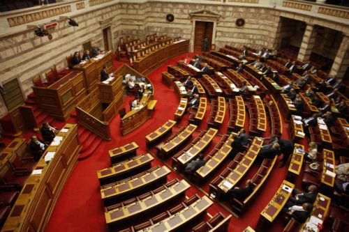 Αποχώρηση από την ψηφοφορία της Τρίτης για το Βατοπαίδι σκέφτονται στη ΝΔ