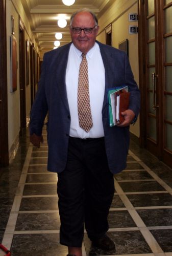 «Θεωρητική συζήτηση» χαρακτηρίζει η κυβέρνηση τις αναφορές Πάγκαλου για το χρέος