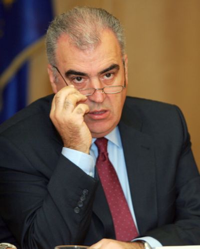 Δεν θα γίνουν απολύσεις στο δημόσιο και ΔΕΚΟ, διαβεβαιώνει ο Δ.Ρέππας