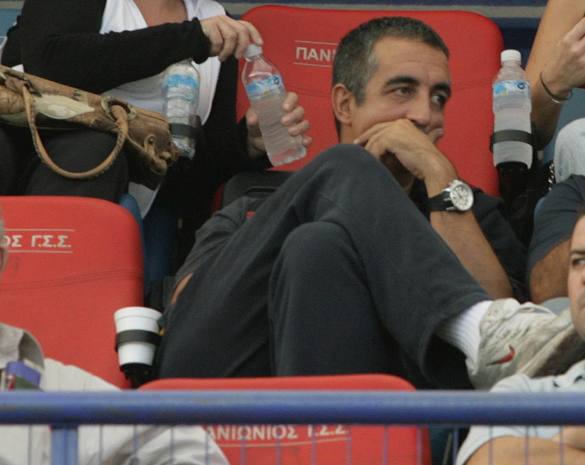 Επαφές Τσακίρη με Καλογρίτσα, διάψευση για το έλλειμμα