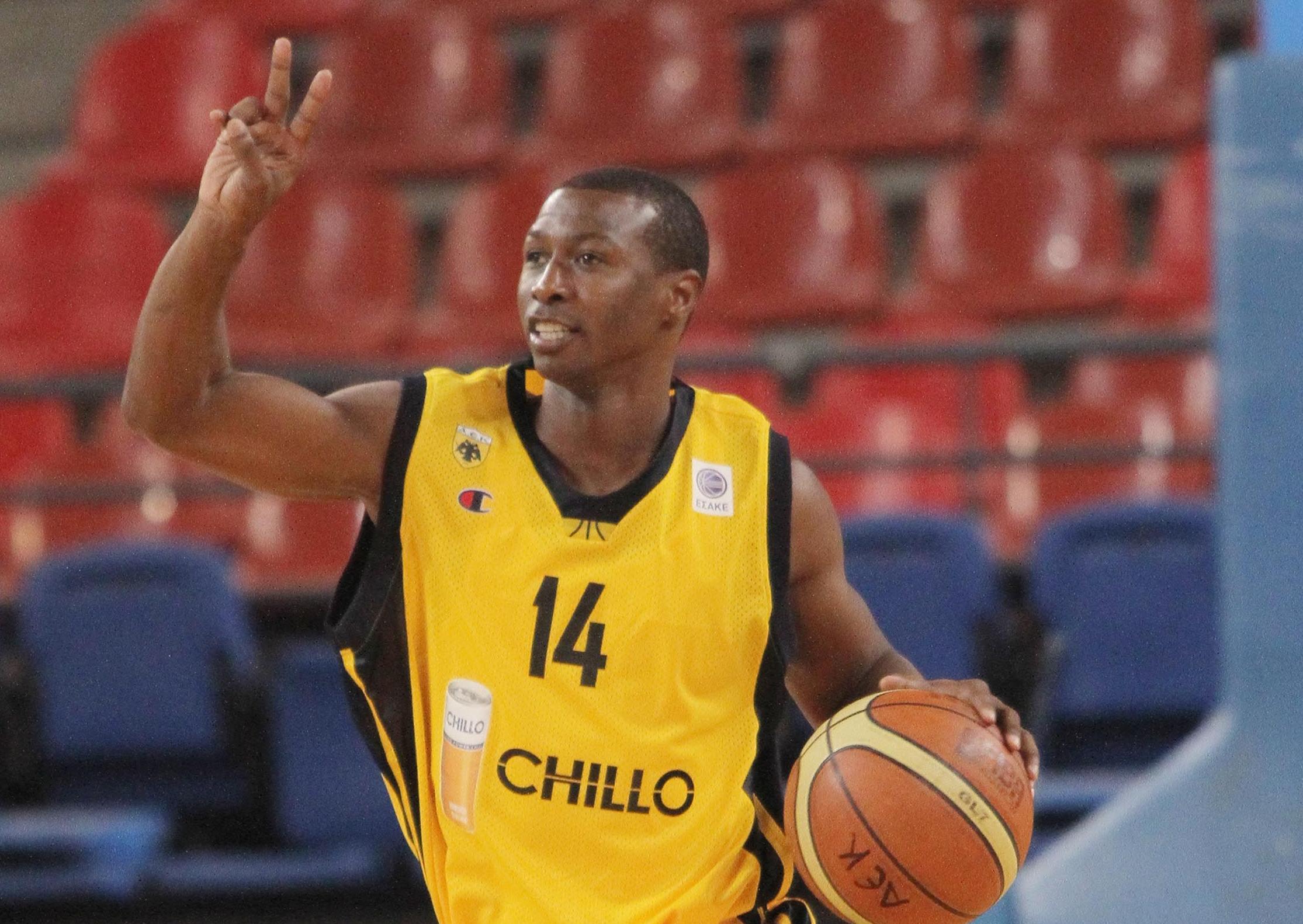 Απέχει από τις προπονήσεις της ΑΕΚ ο Έντι Σάνον