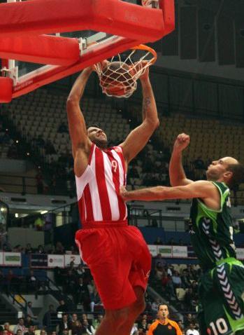 Περίπατος του Ολυμπιακού επί της Μάλαγα με 93-66