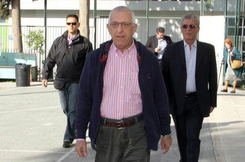 Ηχηρό ράπισμα της «αλαζονείας του κυβερνητικού υποψηφίου» ζητά ο Ν.Κακλαμάνης