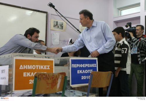 Σε «ουσιαστικό και ειλικρινή διάλογο» καλεί ο Γιάννης Σγουρός