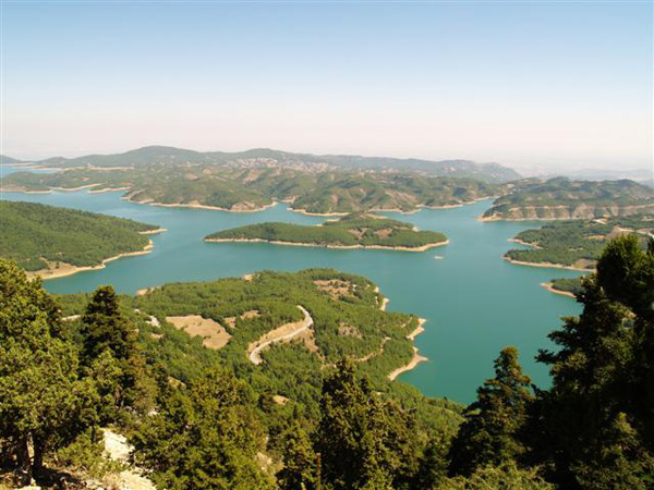 Φιλική στα άτομα ΑΜΕΑ η λίμνη Πλαστήρα