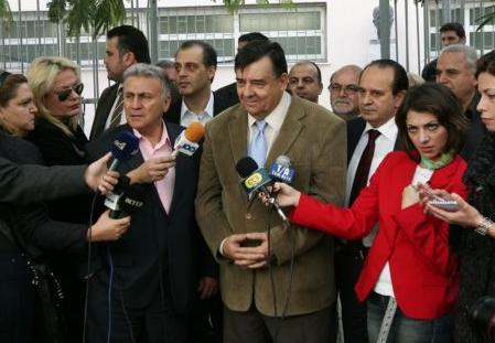 «Όχι» σε χαλαρή και αδέξια ψήφο είπε ο Γ.Καρατζαφέρης