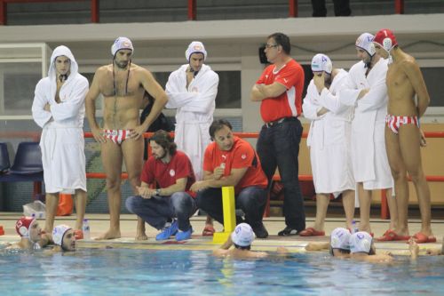 «Πνίγηκε» στο φινάλε ο Ολυμπιακός, ήττα 10-8 από την Μπαρτσελόνα