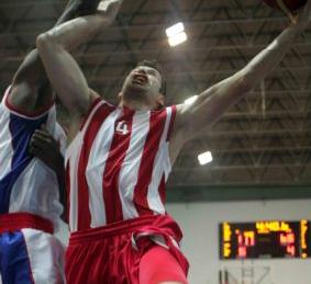 Εκτός έδρας βελτίωση θέλει ο Παπαλουκάς για τον Ολυμπιακό