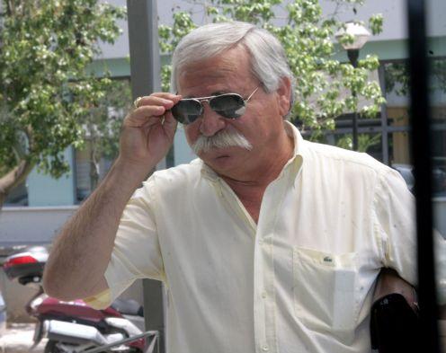 Τρεις νίκες θέλει ο Παπουτσάκης και… πληρώνει