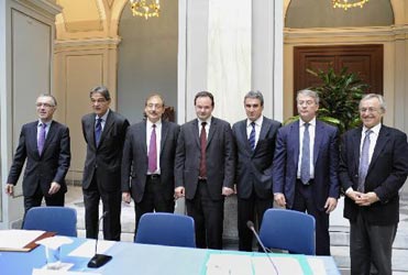 Το Φθινόπωρο του 2011 ξεκινά η κατασκευή της νέας πτέρυγας του Νοσοκομείου «Ευαγγελισμός»