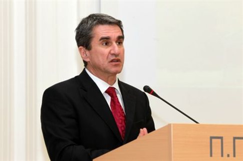 «Τα φαρμακεία στην Ελλάδα θα πρέπει να λιγοστέψουν» δηλώνει ο Ανδρέας Λοβέρδος