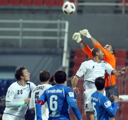 Πολλά παράπονα για τη διαιτησία από Μπάντοβιτς και Ουζουνίδη