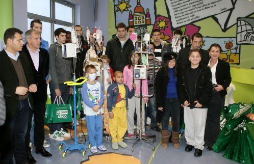 Επίσκεψη ΠΑΟ στην ογκολογική μονάδα Παίδων του Αγία Σοφία