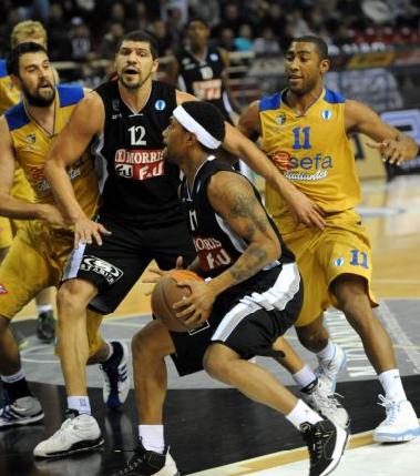 Με το 77-72 επί της Εστουντιάντες ο ΠΑΟΚ δεν σιγούρεψε την πρόκριση