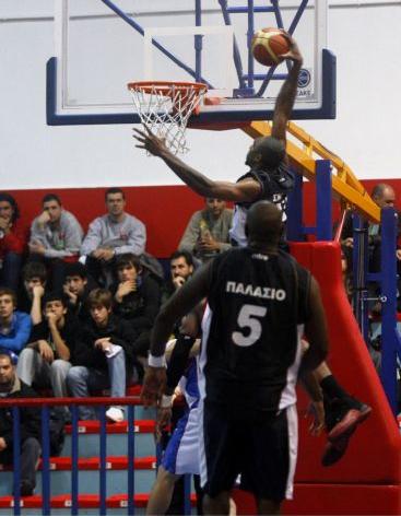 Η Καβάλα πέτυχε την πρώτη εκτός έδρας νίκη της στη Νέα Σμύρνη