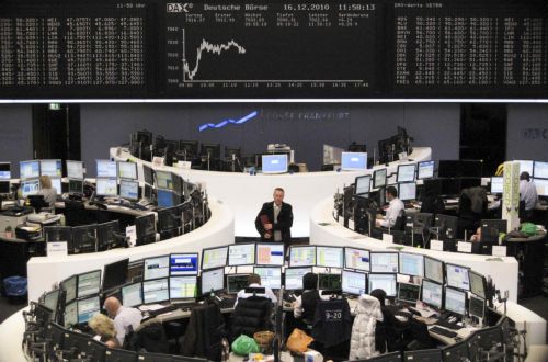 Με περιορισμένα κέρδη έκλεισαν οι αγορές την Πέμπτη