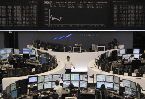 Μεικτά πρόσημα στις ευρωπαϊκές αγορές την Τετάρτη, στο πράσινο η Γουόλ Στριτ