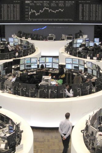 Μεικτά πρόσημα στις ευρωπαϊκές αγορές την Τετάρτη, άνοδος στη Γουόλ Στριτ