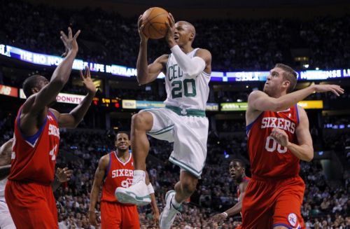 Νίκες για Σπερς και Σέλτικς, ο Τζόρνταν απέλυσε τον Μπράουν