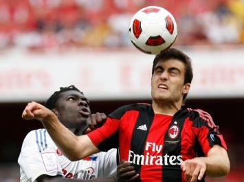Δεν φεύγει από τη Μίλαν ο Παπασταθόπουλος