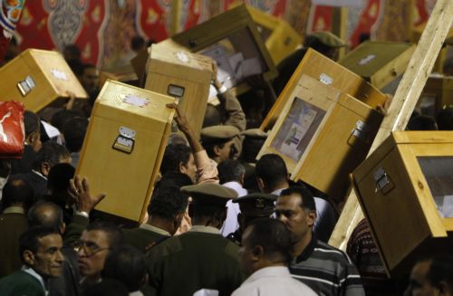 Χωρίς την αντιπολίτευση άρχισε ο β' γύρος των βουλευτικών εκλογών στην Αίγυπτο
