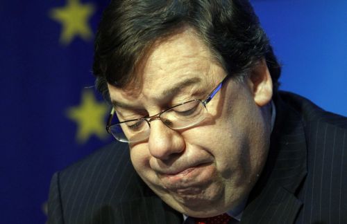 Διεύρυνση της φορολογικής βάσης και βαθιές περικοπές στο νέο προϋπολογισμό της Ιρλανδίας