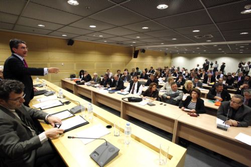 Πρόσληψη 3.000 νοσηλευτών μέχρι το τέλος έτους ζητά ο Ανδρέας Λοβέρδος