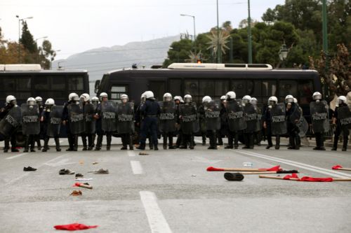 Ένταση και προσαγωγές στη διάρκεια του πανεκπαιδευτικού συλλαλητηρίου