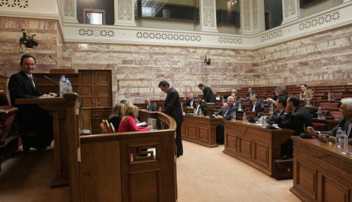 Αγώνας δρόμου για «178 δράσεις» από την κυβέρνηση εν όψει των επόμενων δόσεων