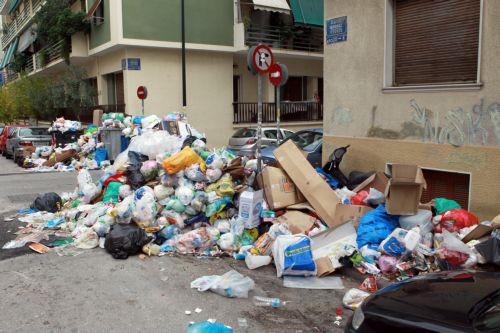 Νέες κινητοποιήσεις των εργαζομένων στην καθαριότητα, παραμένει το πρόβλημα στην Αθήνα